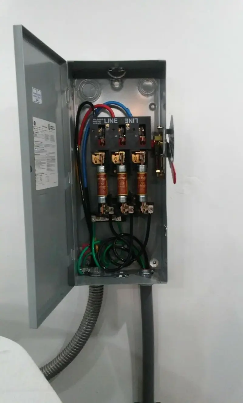 Three-phase disconnect switch installed for Smoke Detector Installation in Guilderland